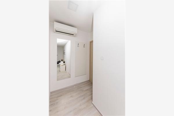 Room S3, for 2 persons