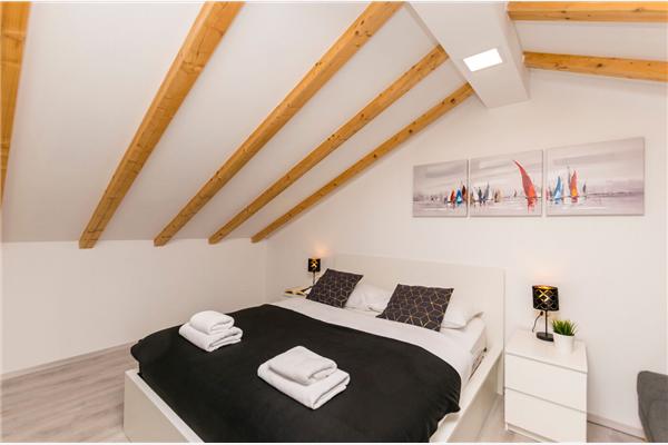 Apartment A7, for 4 persons