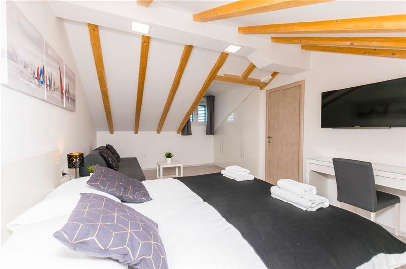 Apartment A7, for 4 persons