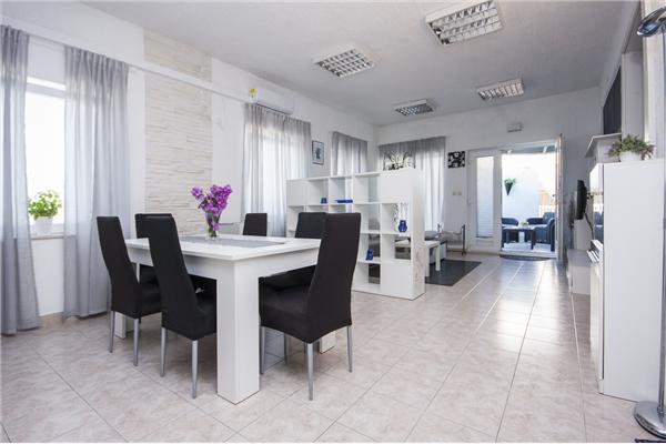 House K1, for 5 persons