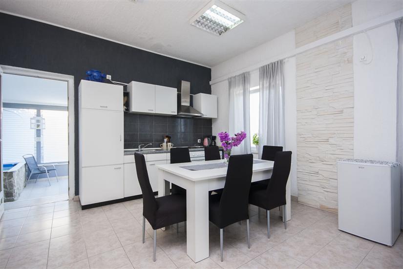 House K1, for 5 persons