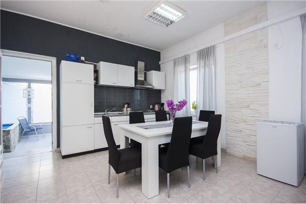 House K1, for 5 persons