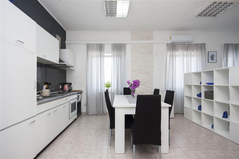 House K1, for 5 persons