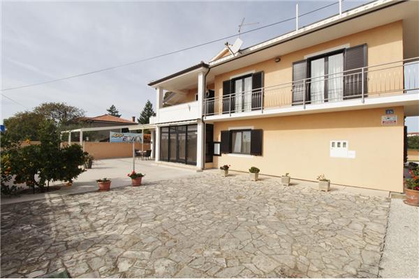 Apartment A1, for 4 persons