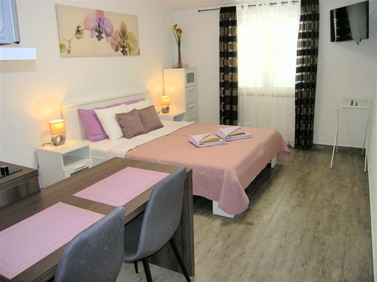 Apartment A6, for 2 persons