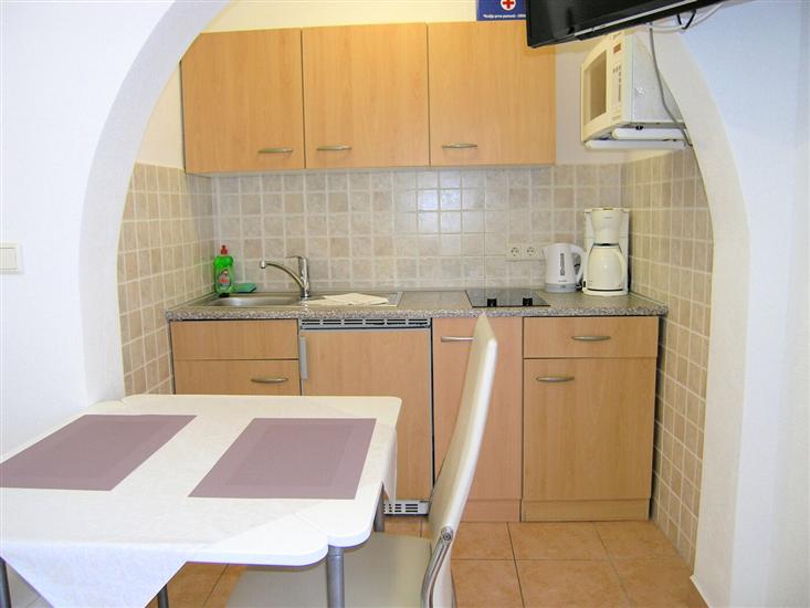 Apartment A8, for 2 persons