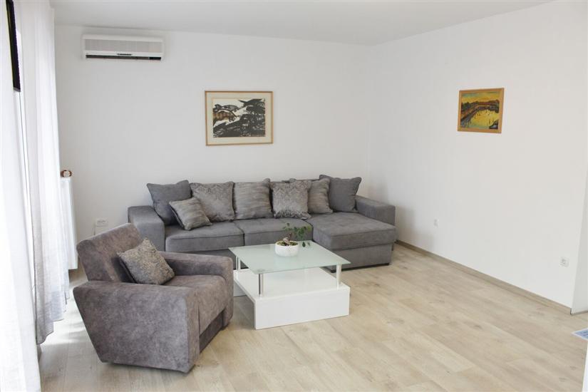 Apartment A1, for 6 persons