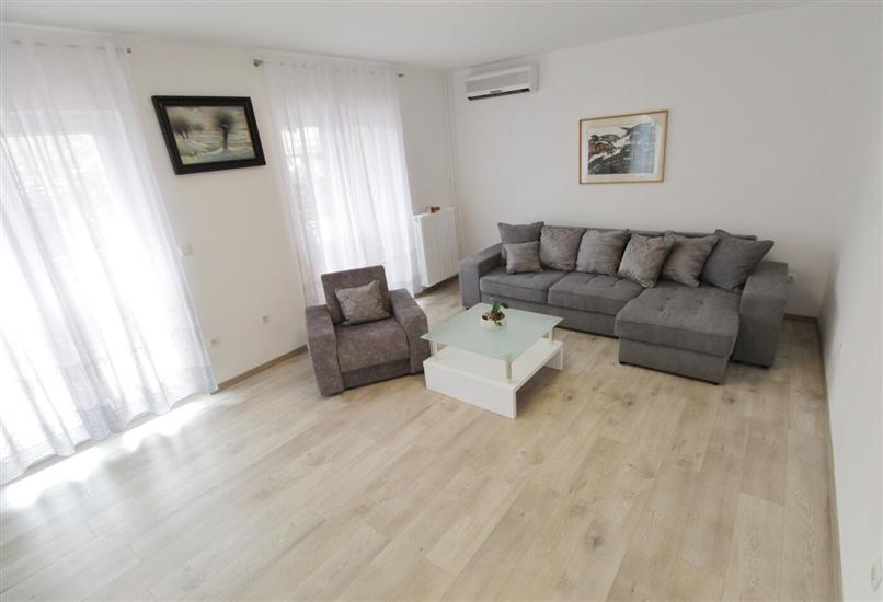Apartment A1, for 6 persons