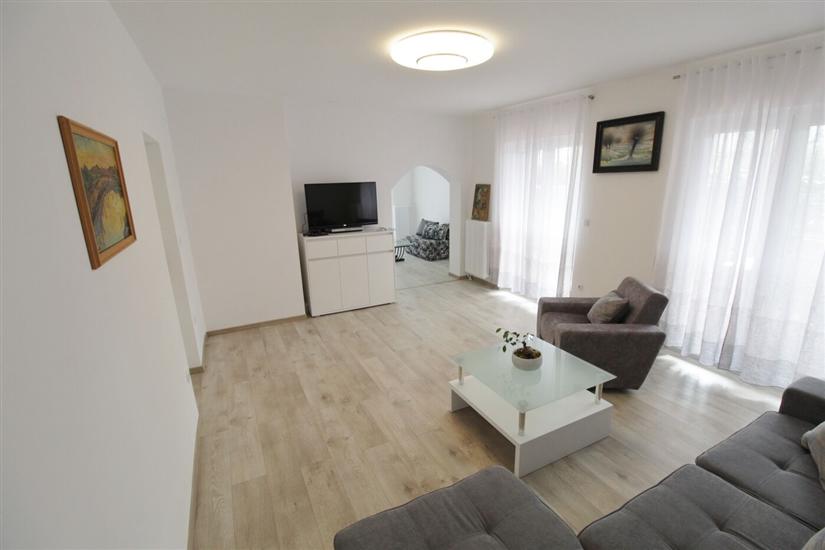 Apartment A1, for 6 persons