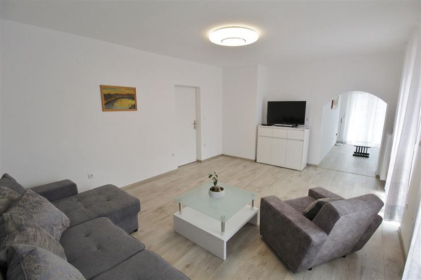 Apartment A1, for 6 persons