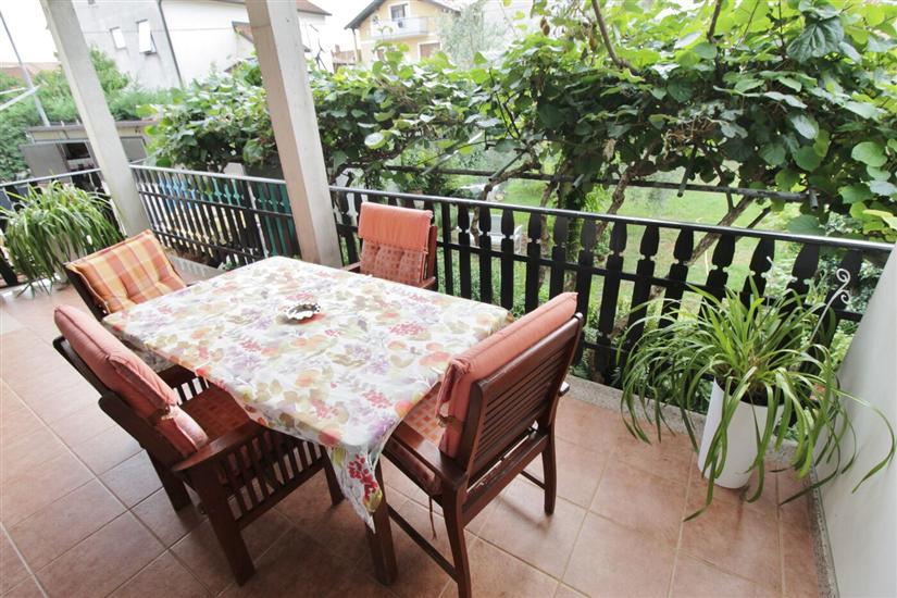 Apartment A1, for 6 persons