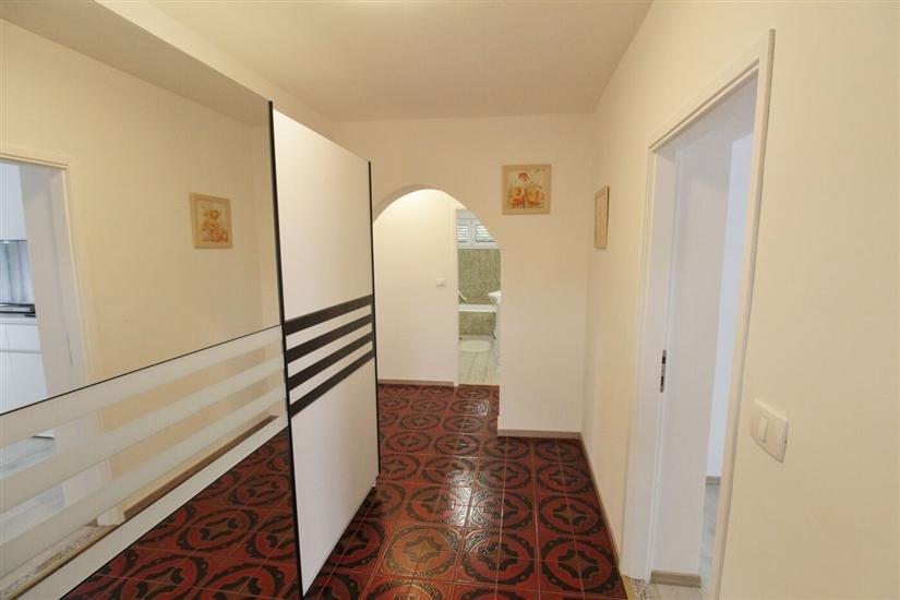 Apartment A1, for 6 persons