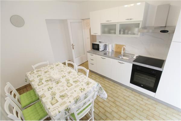 Apartment A1, for 6 persons