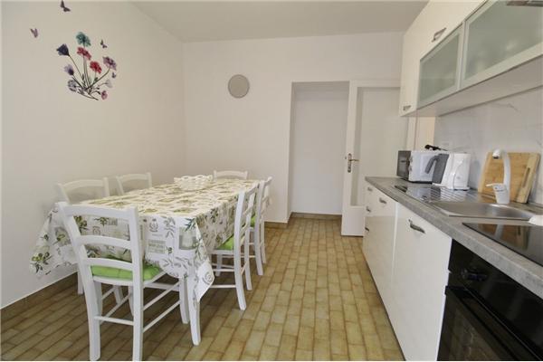 Apartment A1, for 6 persons