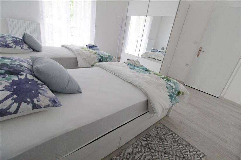 Apartment A1, for 6 persons