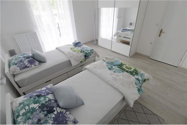 Apartment A1, for 6 persons