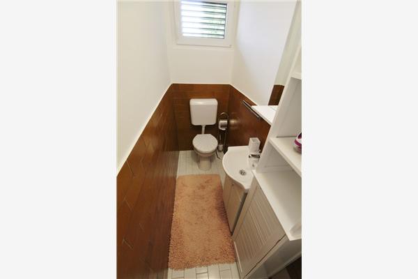 Apartment A1, for 6 persons