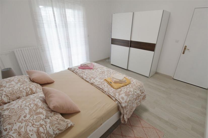 Apartment A1, for 6 persons