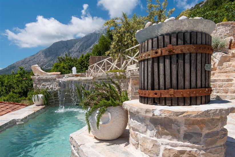 House Hidden Treasure