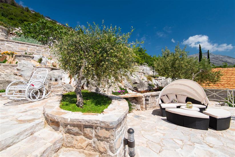 House Hidden Treasure