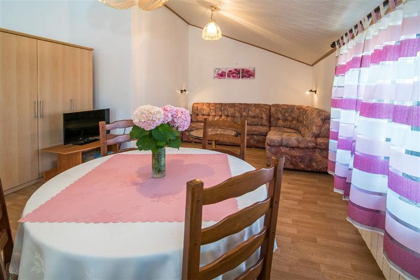 Apartment A1, for 4 persons