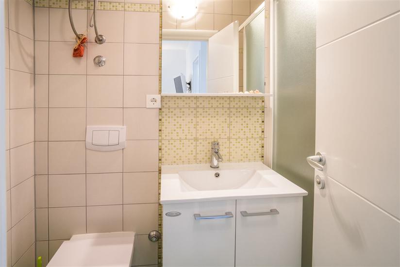 Apartment A2, for 3 persons