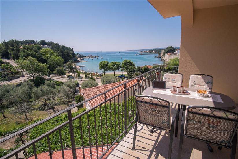 Apartment A2, for 3 persons