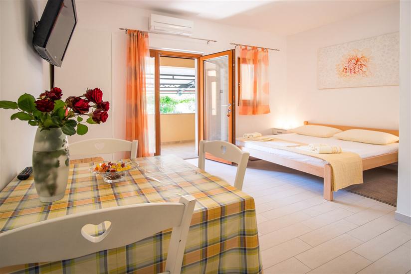 Apartment A4, for 2 persons