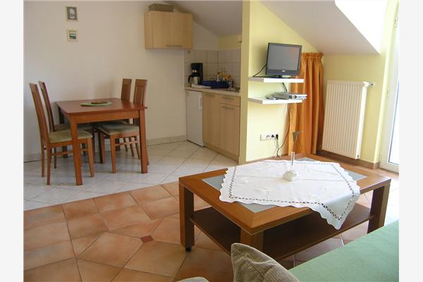 Apartment A4, for 3 persons