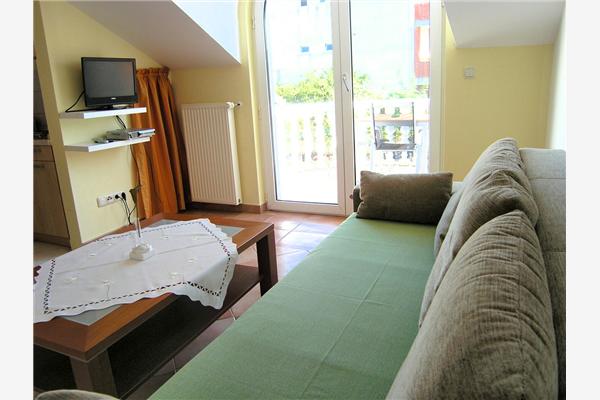 Apartment A4, for 3 persons