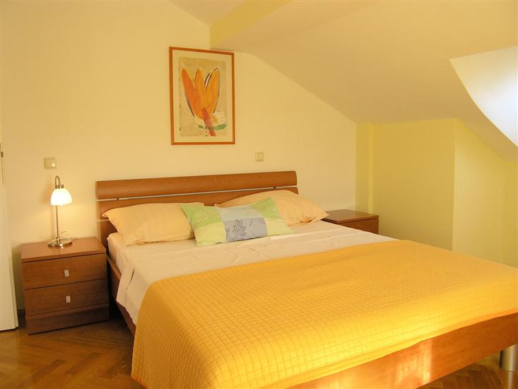 Apartment A4, for 3 persons