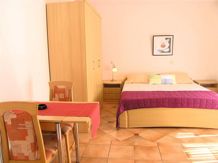 Apartment A5, for 2 persons