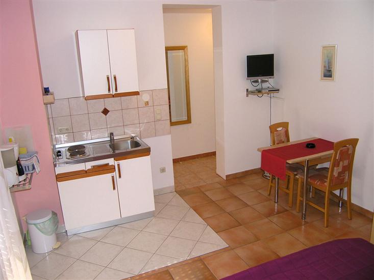 Apartment A5, for 2 persons