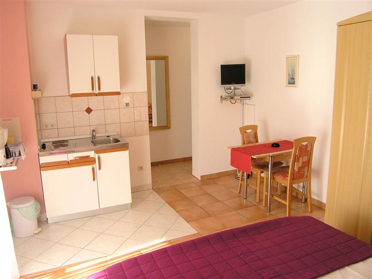 Apartment A5, for 2 persons