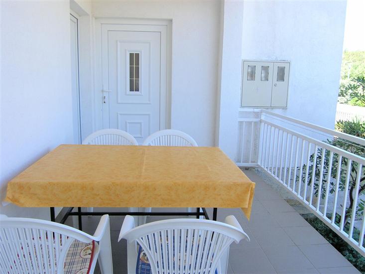 Apartment A2, for 4 persons