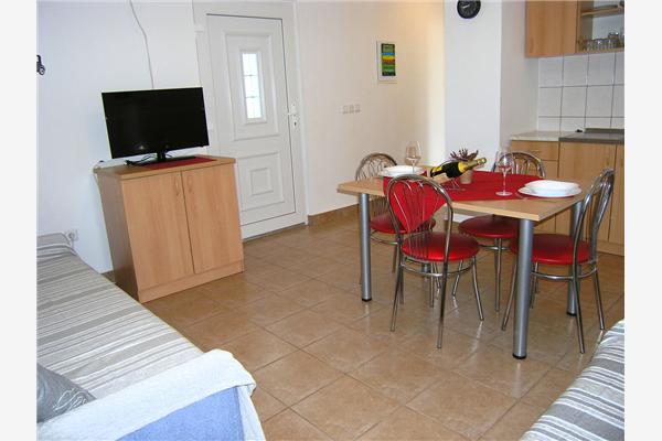 Apartment A2, for 4 persons