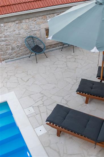 House House of Memories