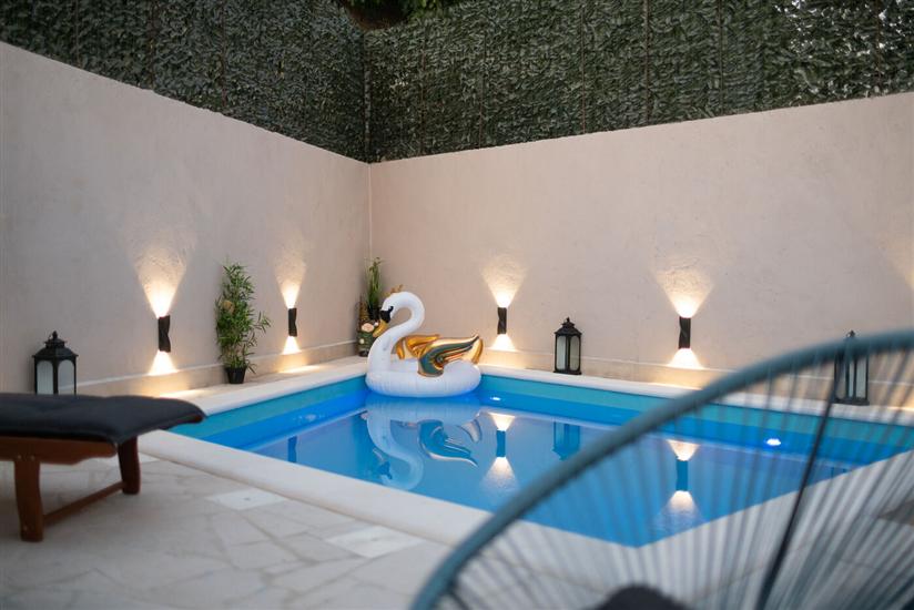 House House of Memories