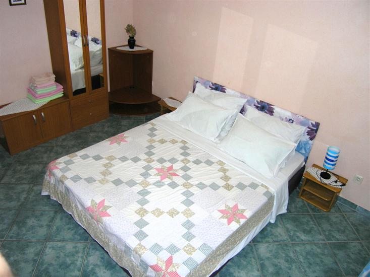 Apartment A2, for 3 persons