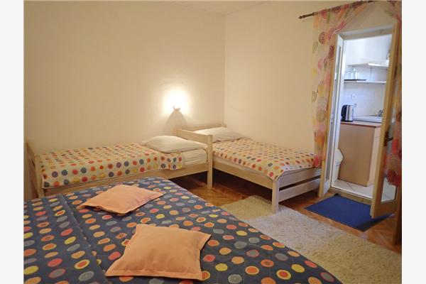 Apartment A2, for 4 persons