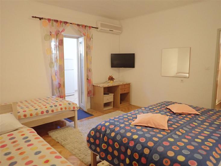 Apartment A2, for 4 persons