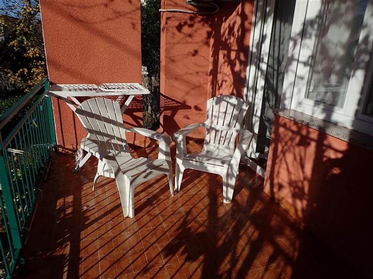 Room S1, for 2 persons