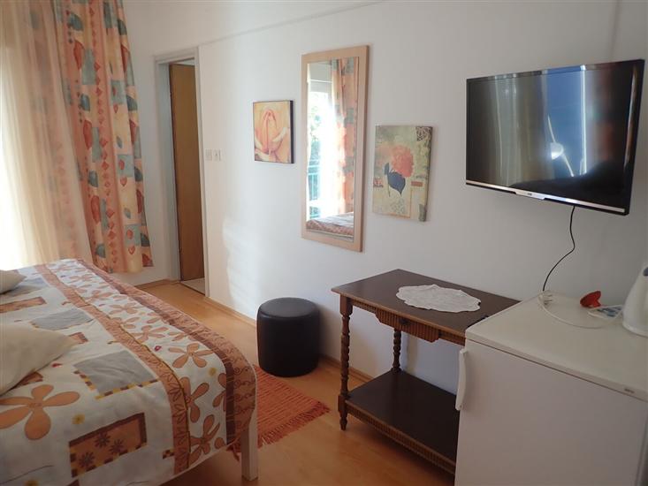 Room S2, for 2 persons