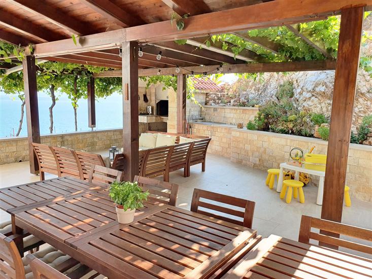 House K1, for 12 persons