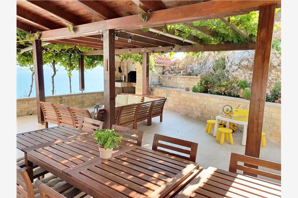 House K1, for 12 persons