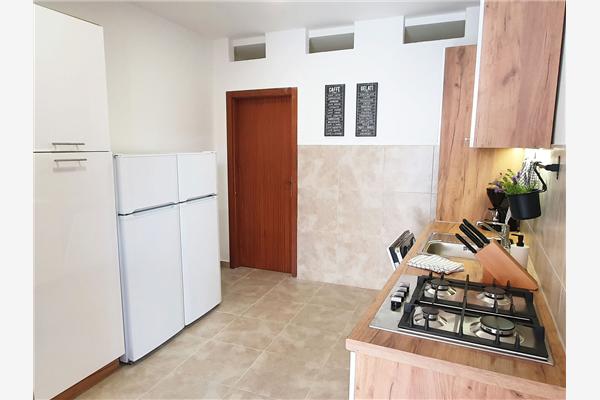 House K1, for 12 persons