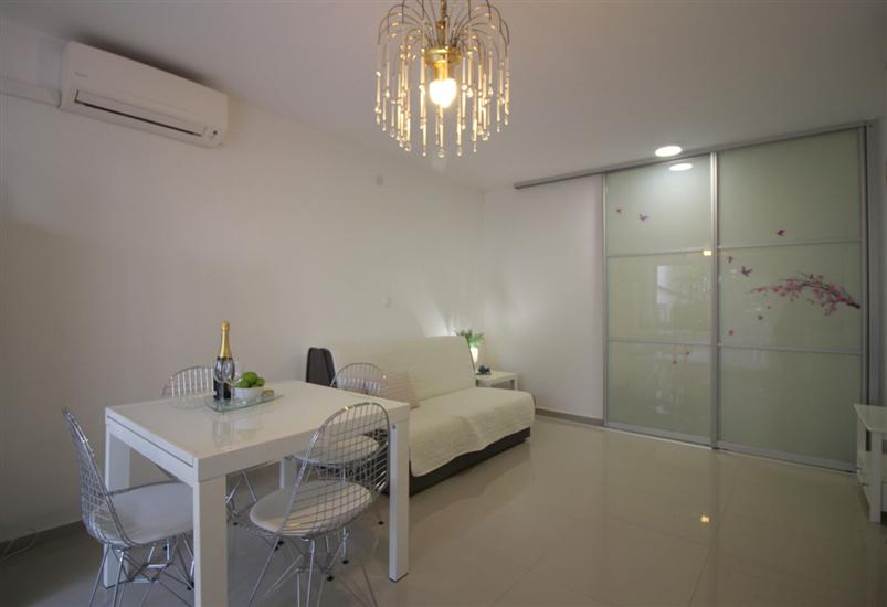 Apartment A1, for 2 persons