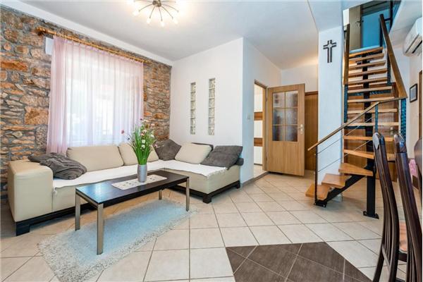 House K1, for 8 persons