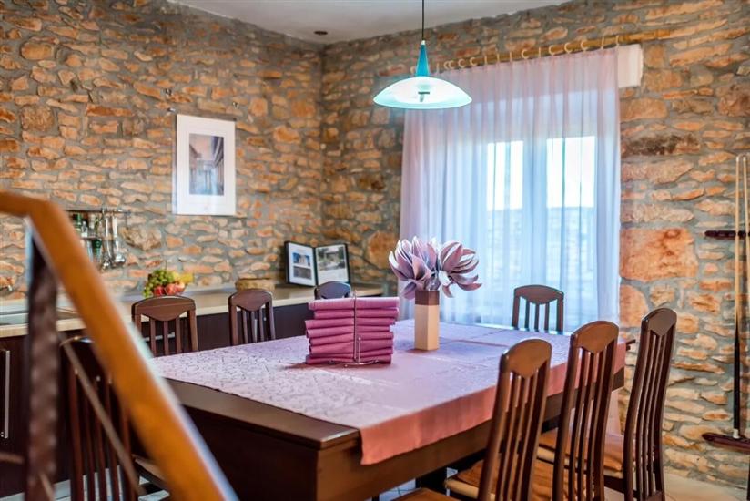 House K1, for 8 persons