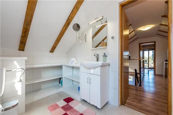 House K1, for 8 persons